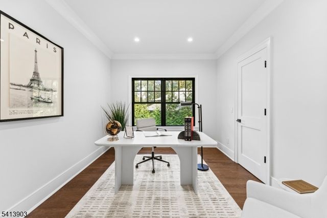 330 HARTSHORN DRIVE, Millburn Twp., NJ 07078