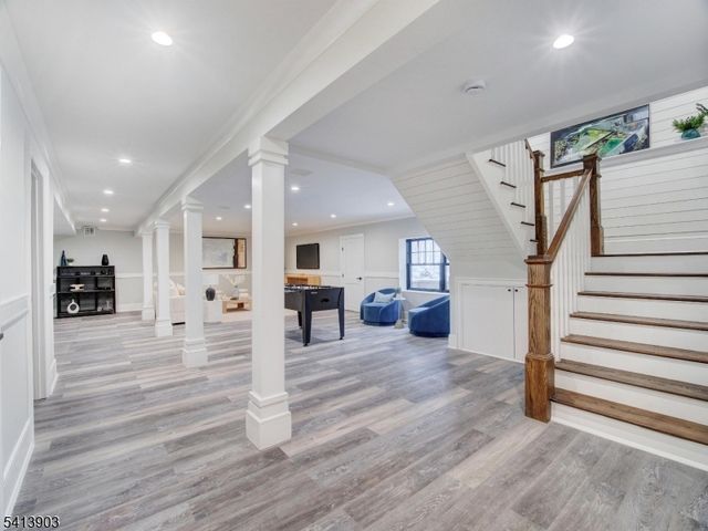 330 HARTSHORN DRIVE, Millburn Twp., NJ 07078