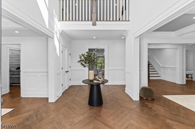 330 HARTSHORN DRIVE, Millburn Twp., NJ 07078