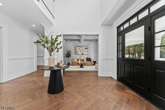 330 HARTSHORN DRIVE, Millburn Twp., NJ 07078