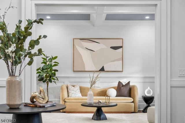 330 HARTSHORN DRIVE, Millburn Twp., NJ 07078