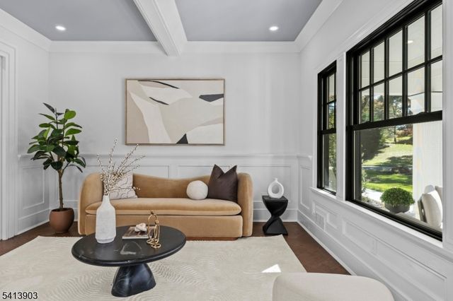 330 HARTSHORN DRIVE, Millburn Twp., NJ 07078