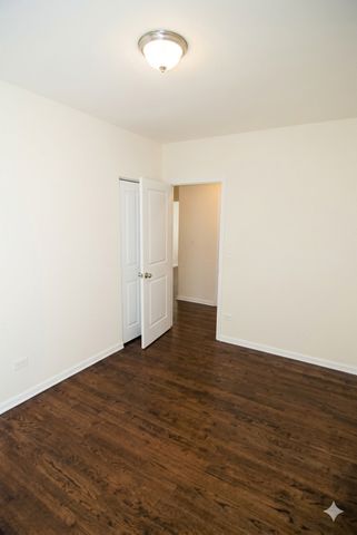 2065 W Jarvis Avenue 3E, Chicago, IL 60645