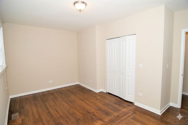 2065 W Jarvis Avenue 3E, Chicago, IL 60645