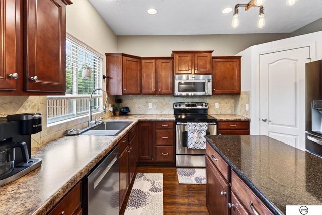 4320 S 202nd Avenue, Omaha, NE 68135