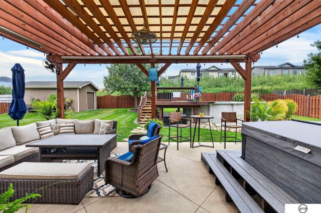 4320 S 202nd Avenue, Omaha, NE 68135