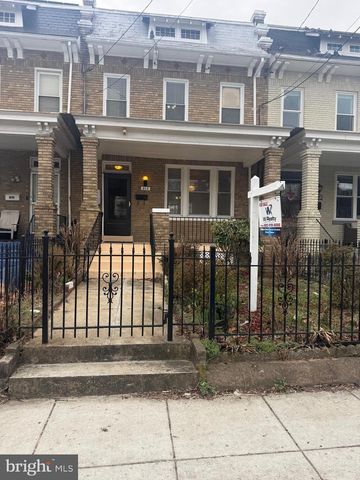 812 EMERSON ST NW, Washington, DC 20011