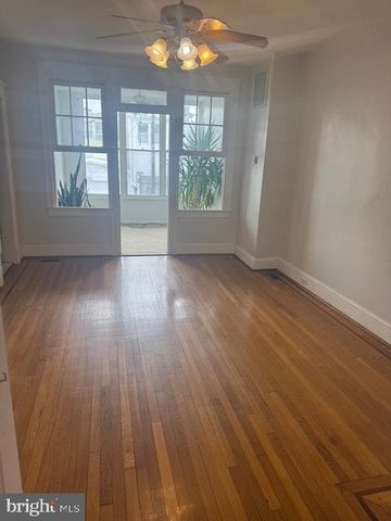 812 EMERSON ST NW, Washington, DC 20011