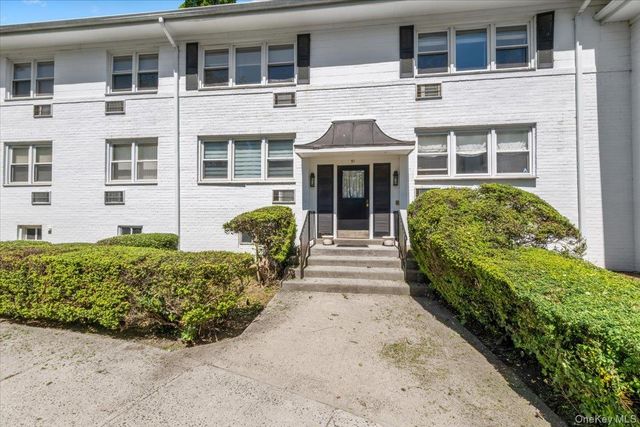 51 Avon Circle D, Rye Brook, NY 10573