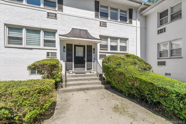 51 Avon Circle D, Rye Brook, NY 10573
