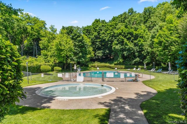 51 Avon Circle D, Rye Brook, NY 10573