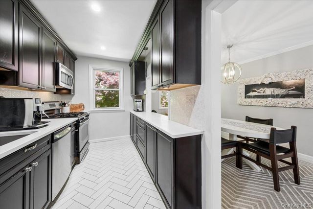 51 Avon Circle D, Rye Brook, NY 10573