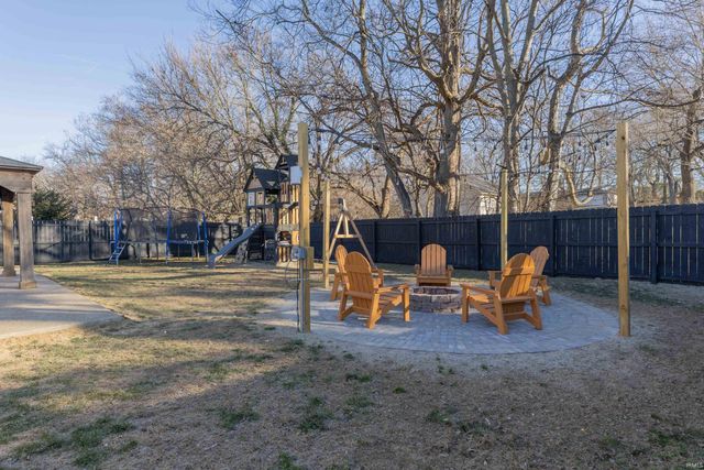 3466 Eastbrooke Court, Newburgh, IN 47630