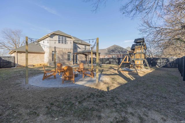 3466 Eastbrooke Court, Newburgh, IN 47630