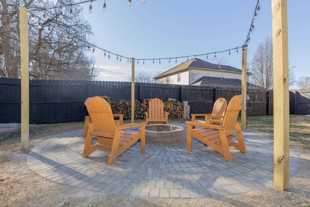 3466 Eastbrooke Court, Newburgh, IN 47630