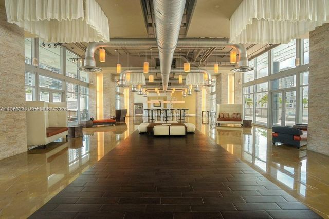 690 SW 1st Ct 2726, Miami, FL 33130