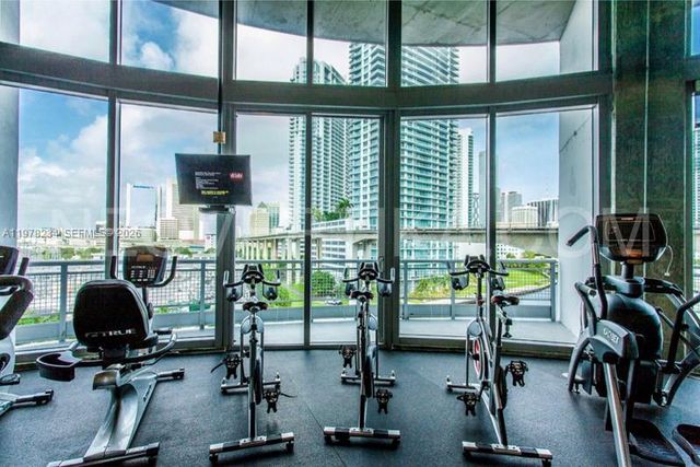 690 SW 1st Ct 2726, Miami, FL 33130