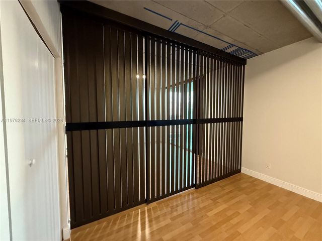 690 SW 1st Ct 2726, Miami, FL 33130