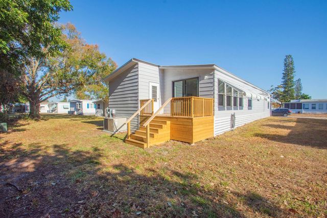 248 W Caribbean, Port St. Lucie, FL 34952