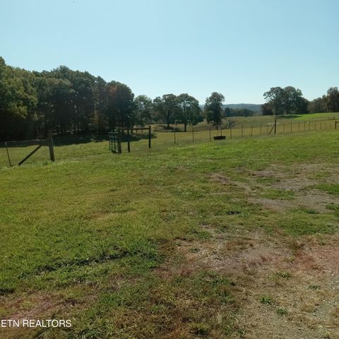 890 Fairview Rd, Tellico Plains, TN 37385