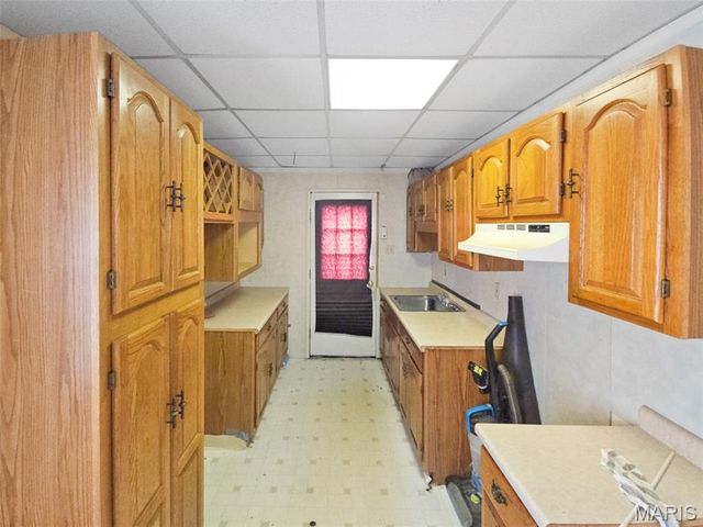 128 Saint Thomas Lane, East St Louis, IL 62206