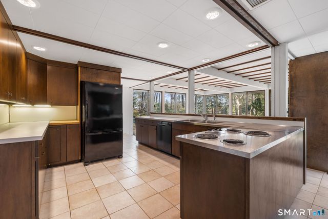 53 Westmont Street, West Hartford, CT 06117