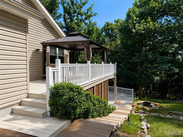 728 Wisdom Court, Fenton, MO 63026