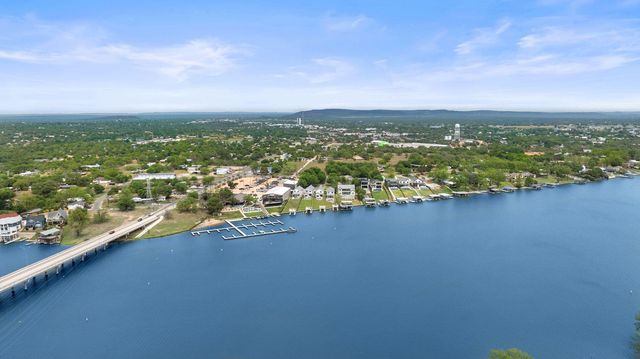 1324 Euel Moore DR, Kingsland, TX 78639