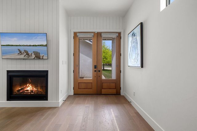 1324 Euel Moore DR, Kingsland, TX 78639