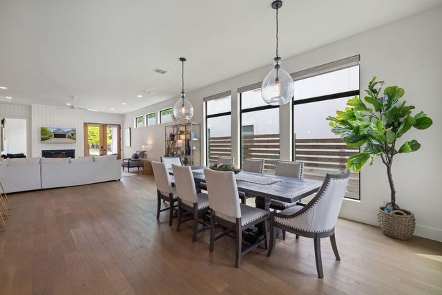 1324 Euel Moore DR, Kingsland, TX 78639