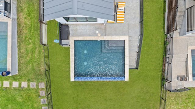 1324 Euel Moore DR, Kingsland, TX 78639