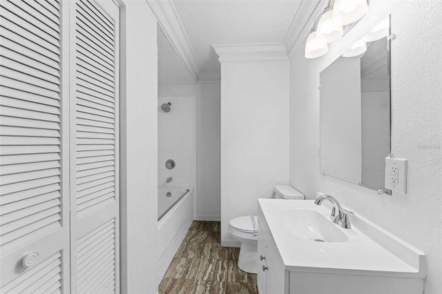 2002 S HABANA AVENUE D, Tampa, FL 33629