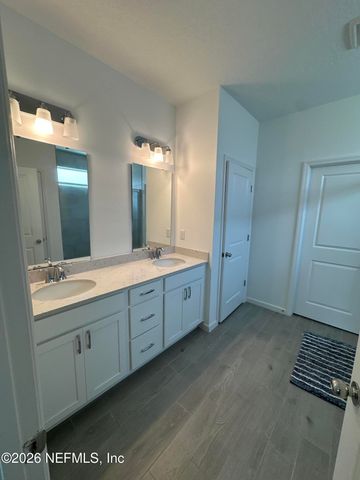 4002 HAYDON BURNS Place, Jacksonville, FL 32217