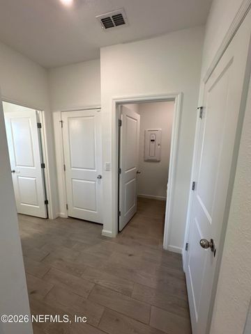 4002 HAYDON BURNS Place, Jacksonville, FL 32217