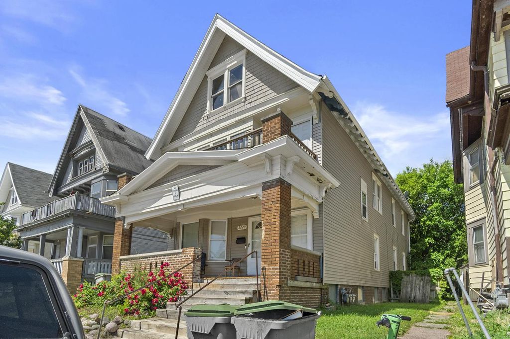 2229 N 17th STREET #2231, Milwaukee, WI 53205