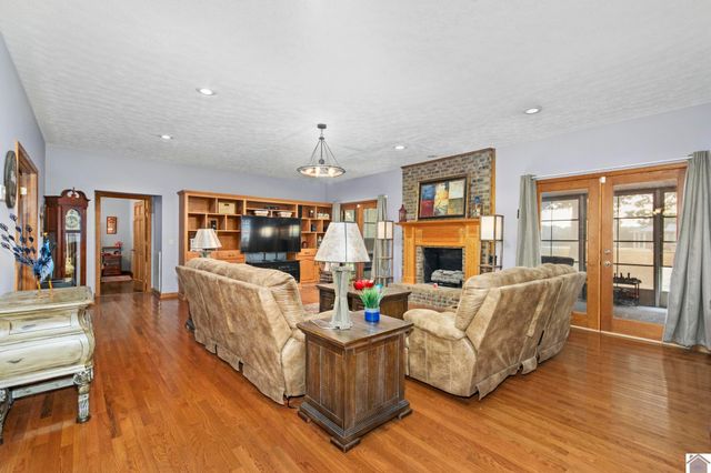 477 KY 1271, Kuttawa, KY 42055