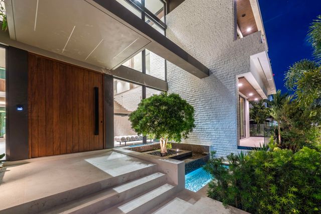 600 Solar Isle Drive, Fort Lauderdale, FL 33301