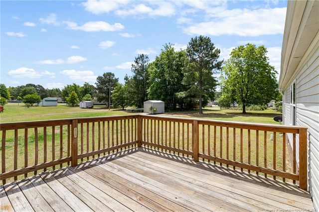 104 Hillcreek Drive, Parkton, NC 28371
