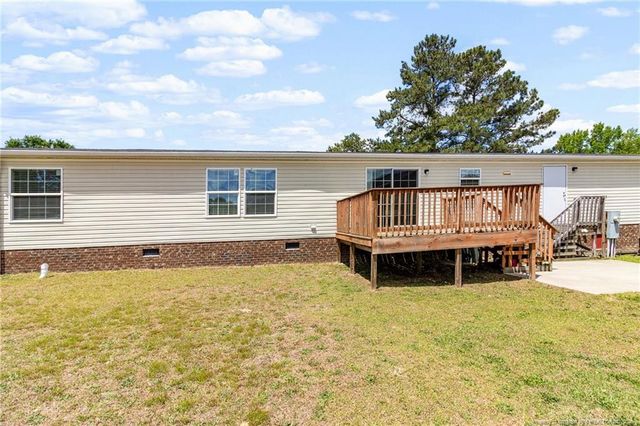 104 Hillcreek Drive, Parkton, NC 28371