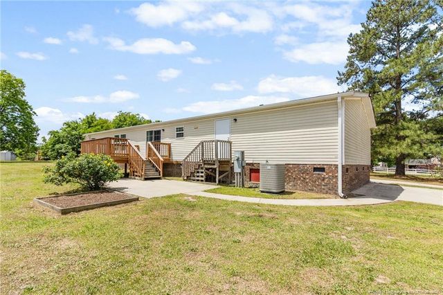 104 Hillcreek Drive, Parkton, NC 28371
