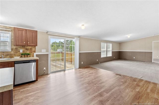 104 Hillcreek Drive, Parkton, NC 28371