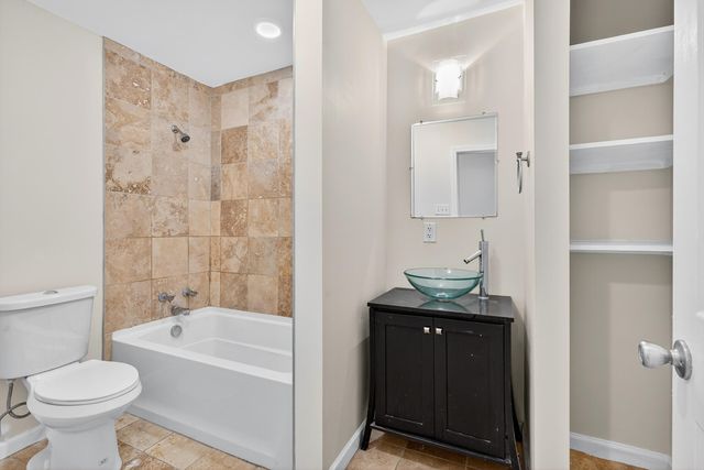 125 Forest Avenue 3003, Lexington, KY 40508