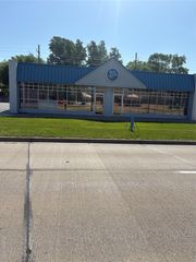 27320 Harper Avenue, St. Clair Shores, MI 48081