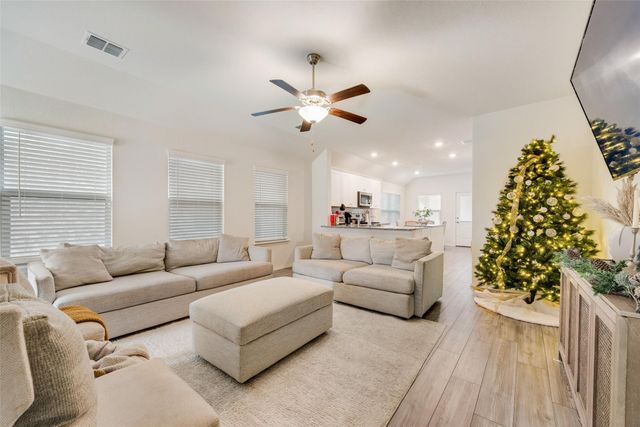 5852 Wake Robin Drive, Fort Worth, TX 76123