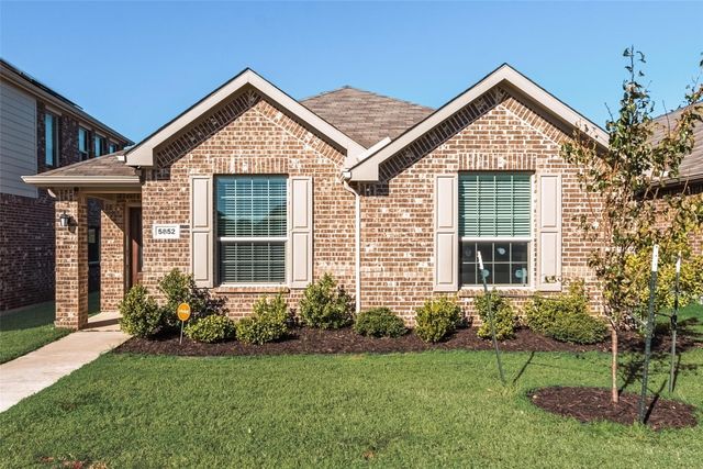 5852 Wake Robin Drive, Fort Worth, TX 76123