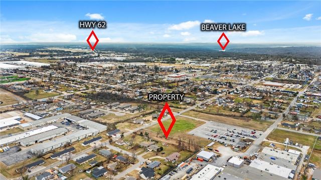 1128 W Persimmons, Rogers, AR 72756