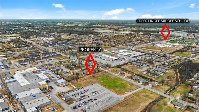 1128 W Persimmons, Rogers, AR 72756