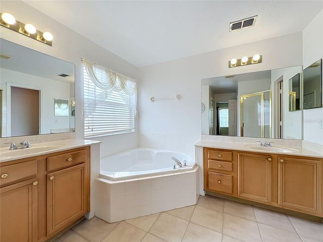 13556 HAWKEYE DRIVE, Orlando, FL 32837