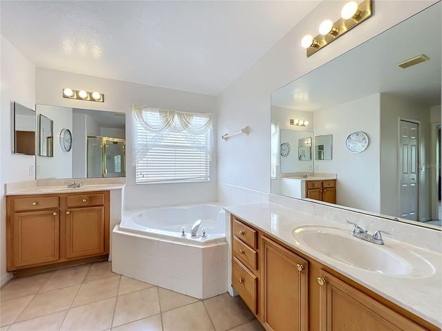 13556 HAWKEYE DRIVE, Orlando, FL 32837