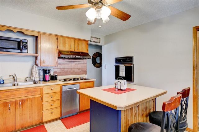 3315 E 25th Street, Des Moines, IA 50317